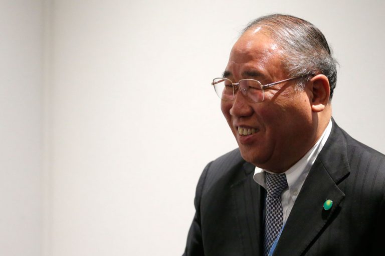 Foto de archivo de Xie Zhenhua, representante especial de China para Asuntos del Cambio Climático, llegando a una reunión de la Conferencia Mundial sobre el Cambio Climático 2015 en Le Bourget, Francia. 10 de diciembre de 2015. REUTERS/Stephane Mahe. Foto de archivo de Xie Zhenhua, representante especial de China para Asuntos del Cambio Climático, llegando a una reunión de la Conferencia Mundial sobre el Cambio Climático 2015 en Le Bourget, Francia. 10 de diciembre de 2015. REUTERS/Stephane Mahe.