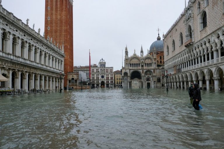 LYNXMPEFAC15W.jpg,Plaza de San Marcos, Venecia, Italia, 13 noviembre 2019.
REUTERS/Manuel Silvestri; Crédito: MANUEL SILVESTRI, Reuters LYNXMPEFAC15W.jpg,Plaza de San Marcos, Venecia, Italia, 13 noviembre 2019.
REUTERS/Manuel Silvestri; Crédito: MANUEL SILVESTRI, Reuters