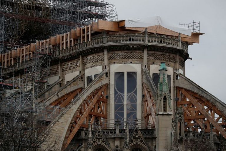 LYNXMPEFBP0R3.jpg,FOTO DE ARCHIVO: Vista general de la catedral sw Notre Dame en París, Francoa. 23 de diciembre de 2019. REUTERS/Gonzalo Fuentes; Crédito: Gonzalo Fuentes, Reuters