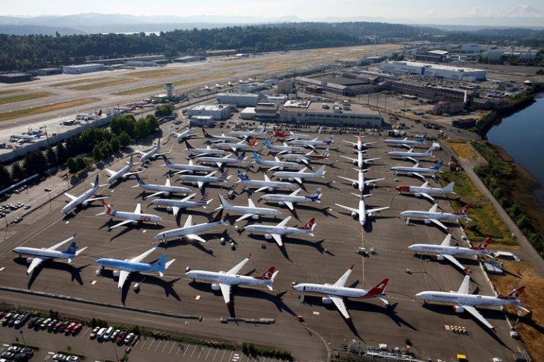LYNXMPEG0L1UW-1.jpg,Foto de archivo de varios Boeing 737 MAX estacionados en un aeropuerto en Seattle. 
Jul 1, 2019. REUTERS/Lindsey Wasson; Crédito: Lindsey Wasson, Reuters