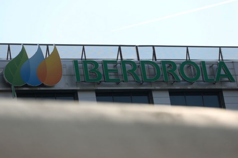 LYNXNPEG8L0BQ.jpg,Imagen de archivo del logotipo de la empresa española Iberdrola, en su sede en Madrid. 23 de mayo de 2018. REUTERS / Sergio Pérez; Crédito: SERGIO PEREZ, Reuters LYNXNPEG8L0BQ.jpg,Imagen de archivo del logotipo de la empresa española Iberdrola, en su sede en Madrid. 23 de mayo de 2018. REUTERS / Sergio Pérez; Crédito: SERGIO PEREZ, Reuters