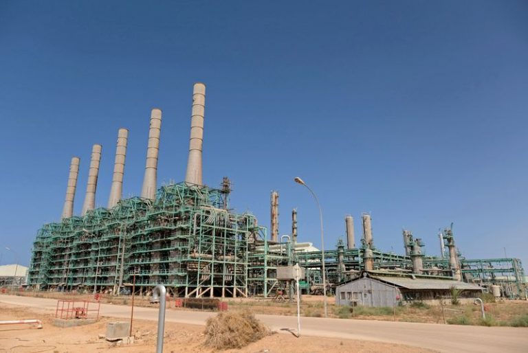 LYNXMPEG9B0RE-1.jpg,Ras Lanuf Oil and Gas Company, Ras Lanuf, Libia, 18 agosto 2020.
REUTERS/Esam Omran Al-Fetori/; Crédito: ESAM OMRAN AL-FETORI, Reuters LYNXMPEG9B0RE-1.jpg,Ras Lanuf Oil and Gas Company, Ras Lanuf, Libia, 18 agosto 2020.
REUTERS/Esam Omran Al-Fetori/; Crédito: ESAM OMRAN AL-FETORI, Reuters